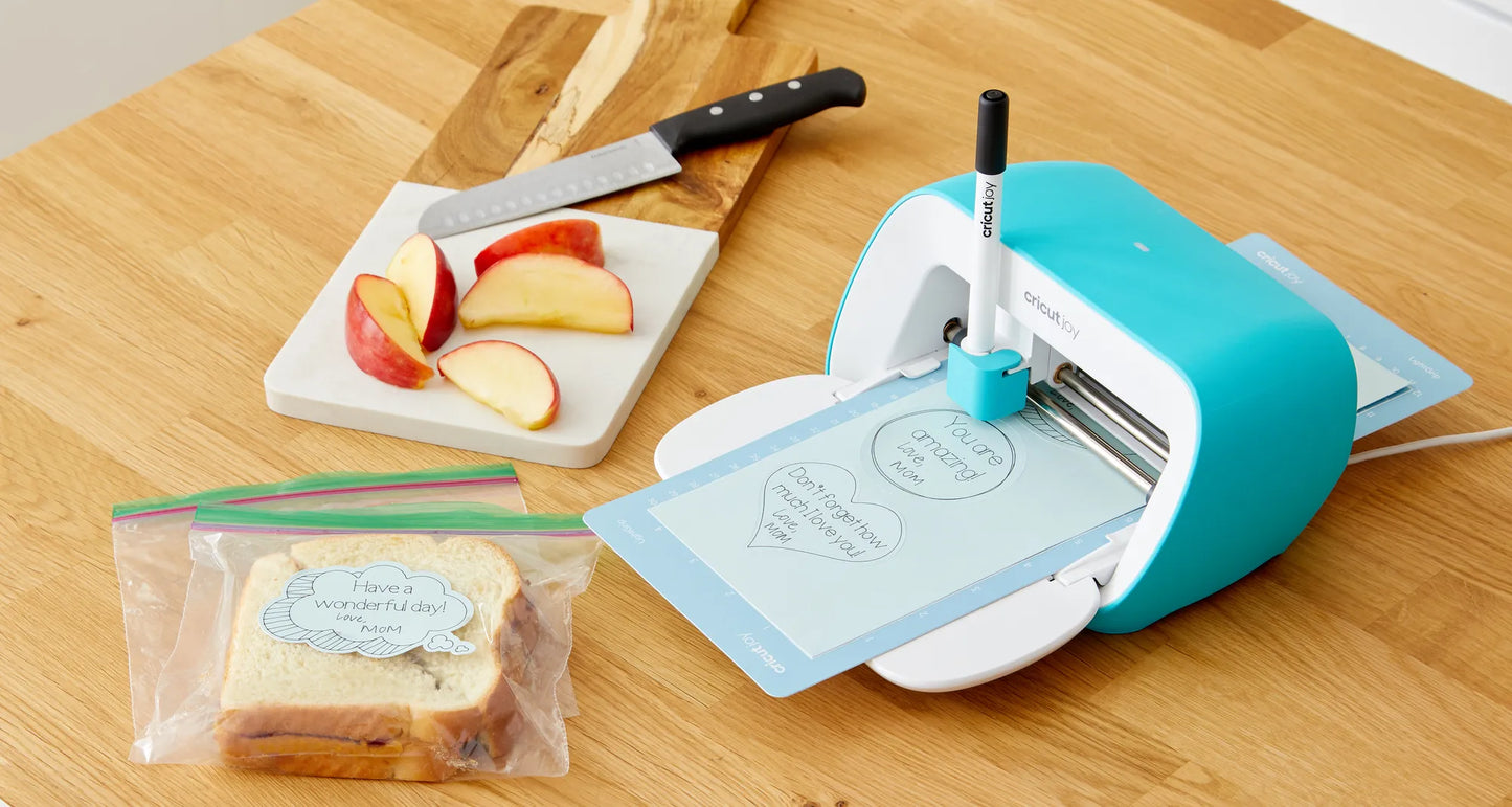 2007992 - Cricut Joy; Up to 13.9cm material width; Up to 609cm Material length; 2 tool usage; BT; Windows and Mac; Design Space