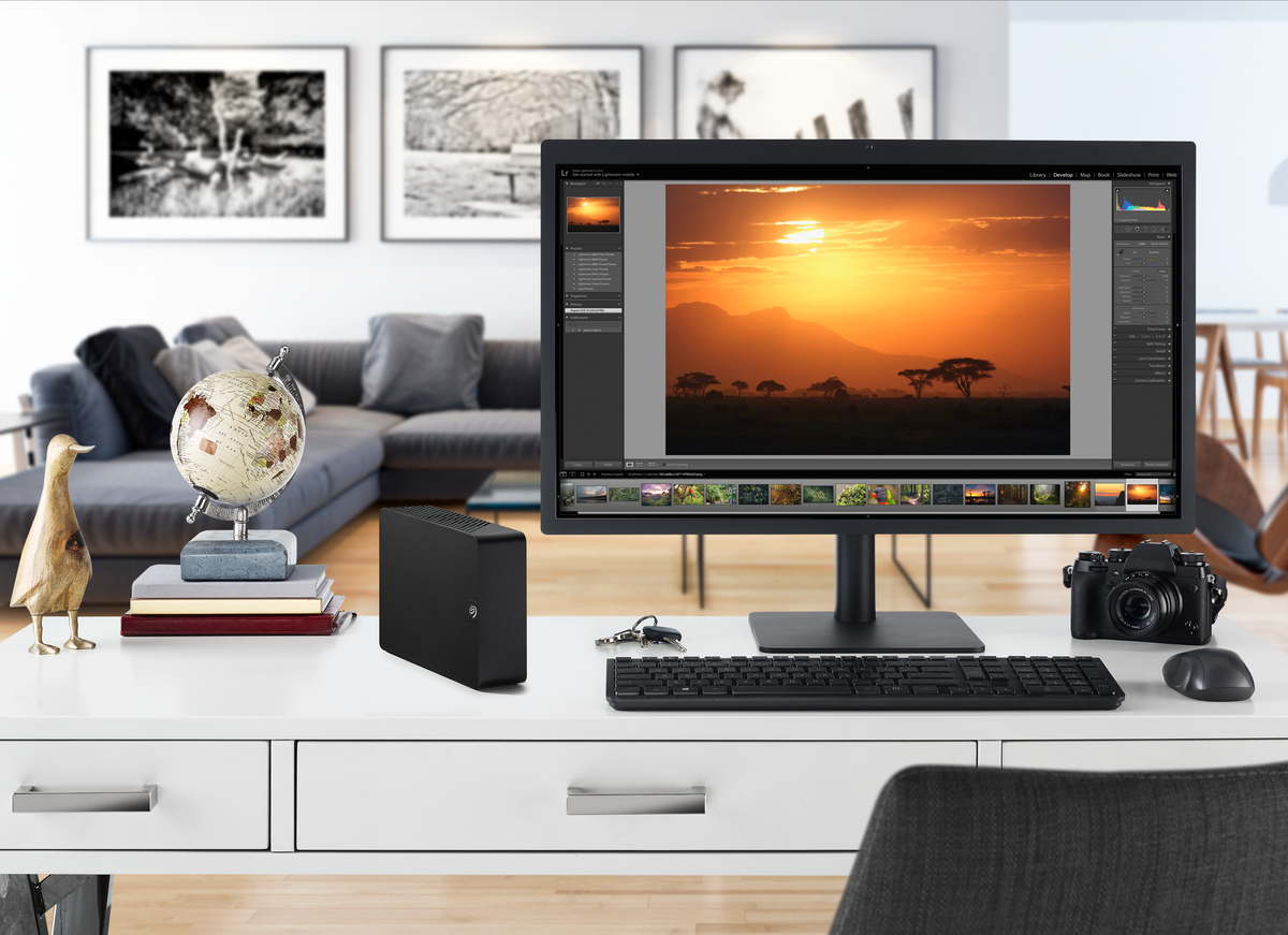 Seagate Expansion Desktop 4TB External Drive USB 3.0 PC Mac