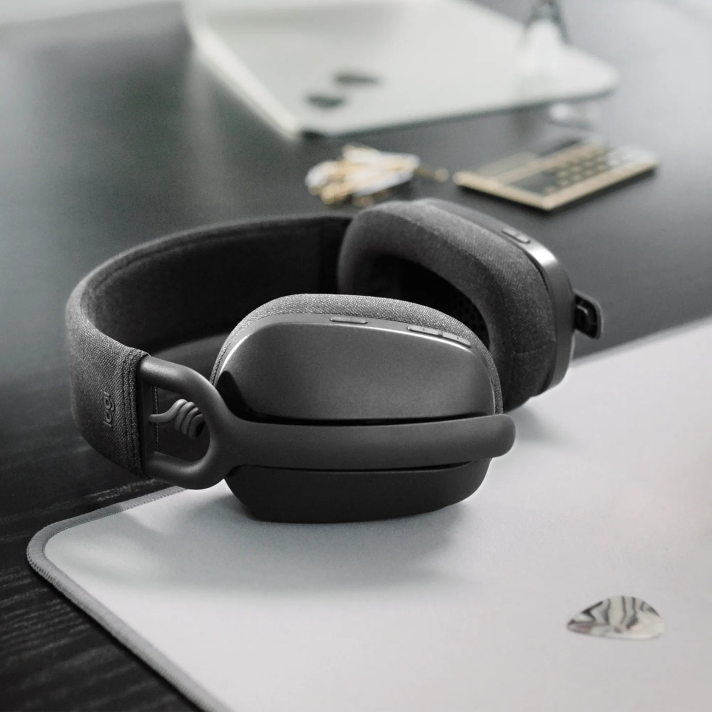 981-001213 - Logitech ZONE VIBE 100 WIRELESS BLUETOOTH HEADSET GRAPHITE - 2 year limited warranty