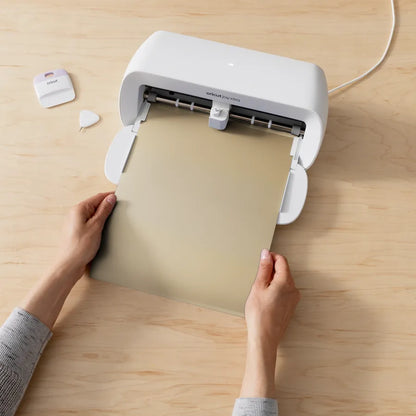 2010379 - Cricut Smart Vinyl Permanent Joy Xtra 24.1x91.4cm 1 Sheet (Mat Champagne)