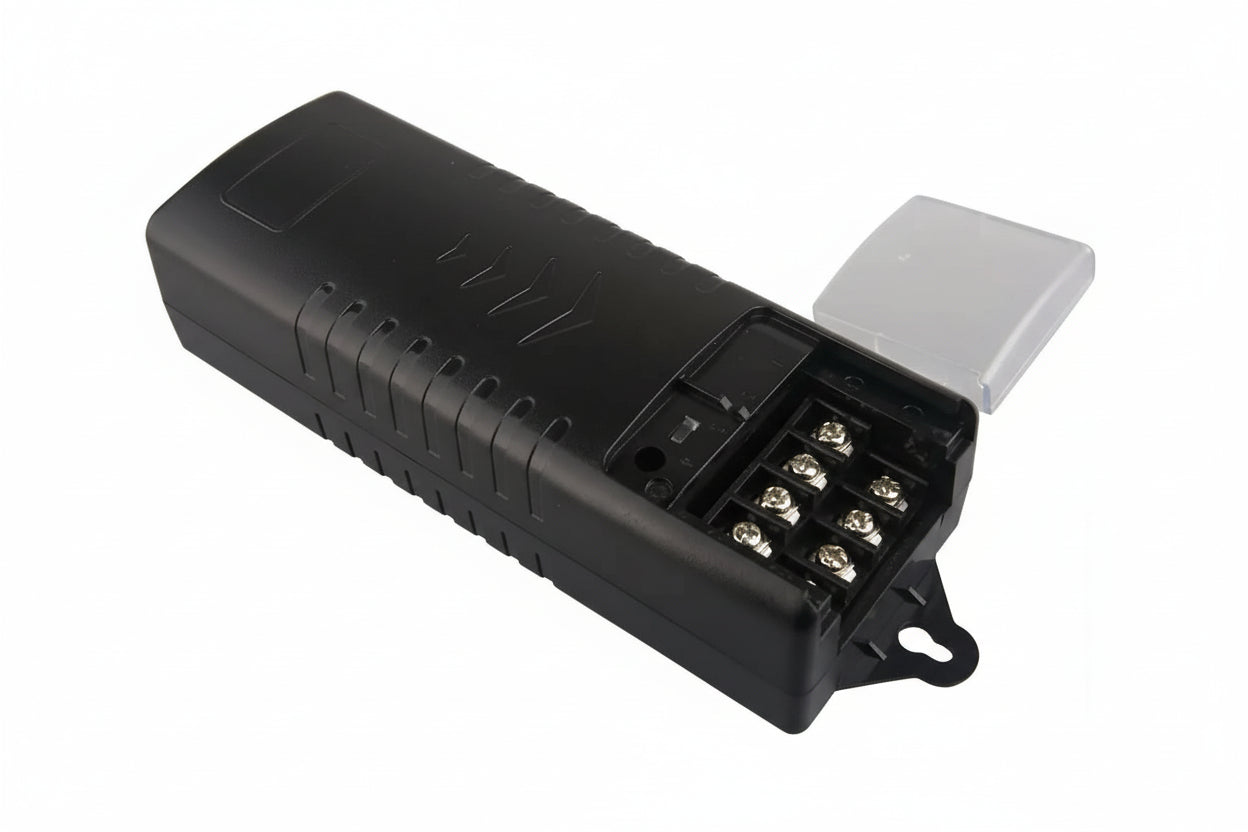 M-LINK adjustable voltage power supply with 90V-264V AC worldwide input compatibility.

