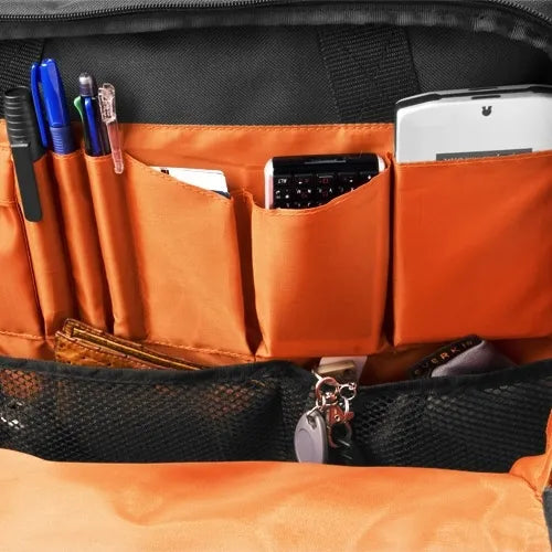 Stylish organization inside the Everki Advance Laptop Bag – Premium Protection for 16-Inch Laptops & Accessories.