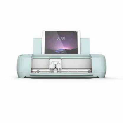 2008338 - Cricut Explore 3; Cuts 100+ materials; Cuts 3.6m in one go; Bluetooth & Wifi; Supports Smart Material