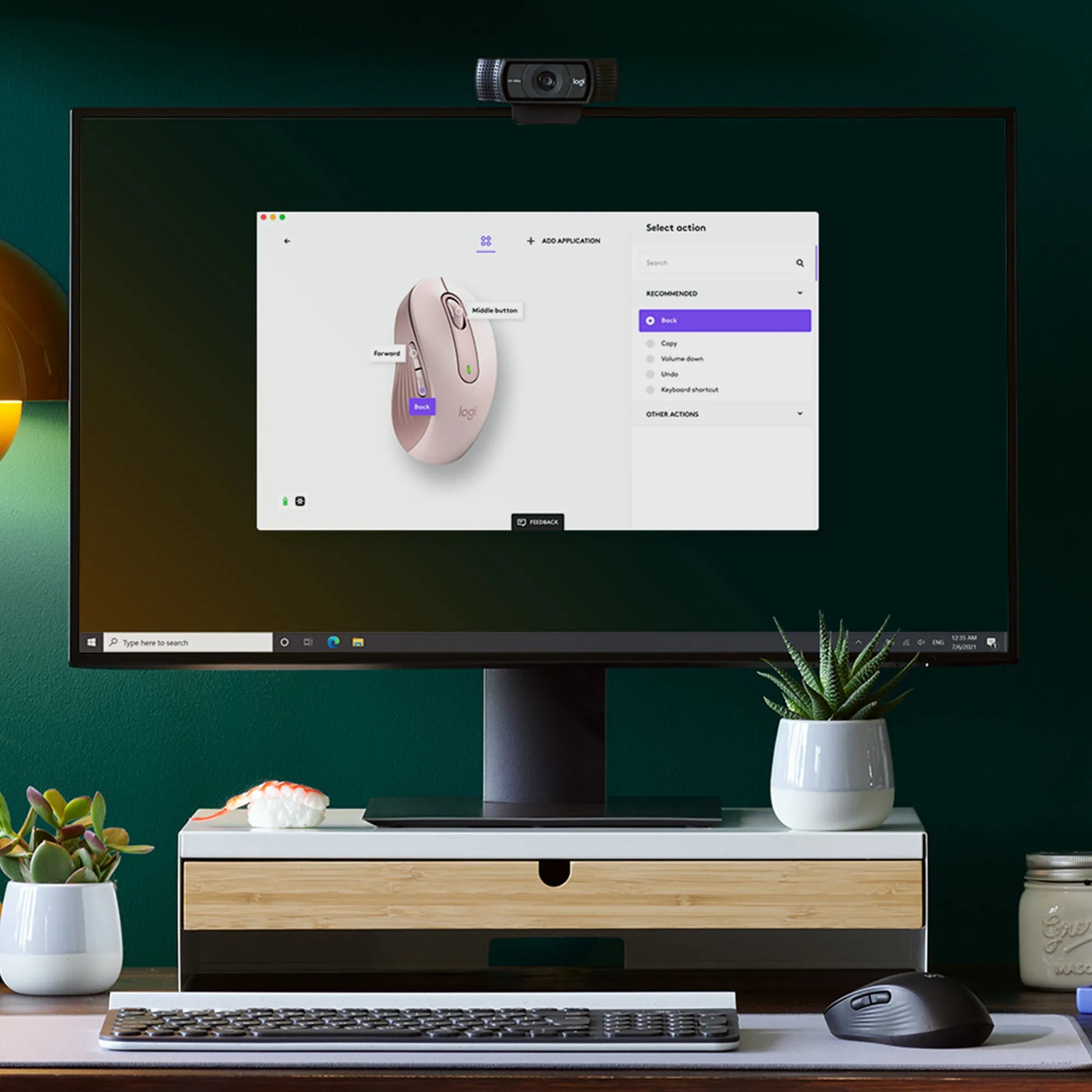 Logitech M650 Signature Wireless Mouse – Ergonomic, Silent Click, Bluetooth offers comfort and precision for home or work.