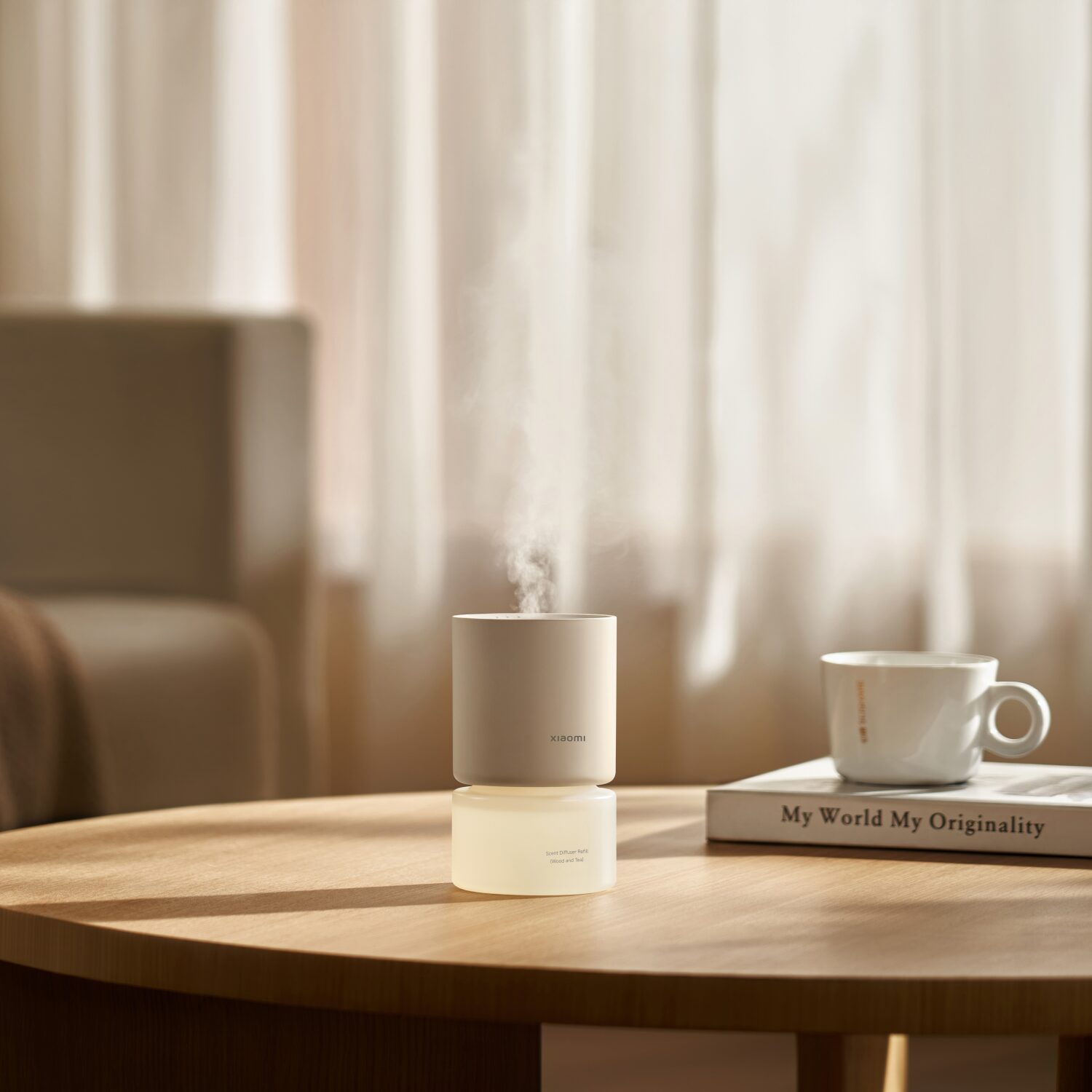 Xiaomi Smart Scent Diffuser (Smart App Control, RGB Ambient Lighting, Motion Sensor, 50-Day Battery) enhances your space.