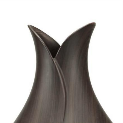 Elegant 400ml Tulip Aromatherapy Diffuser – Relaxing Essential Oil Humidifier enhances ambiance with soothing mist.