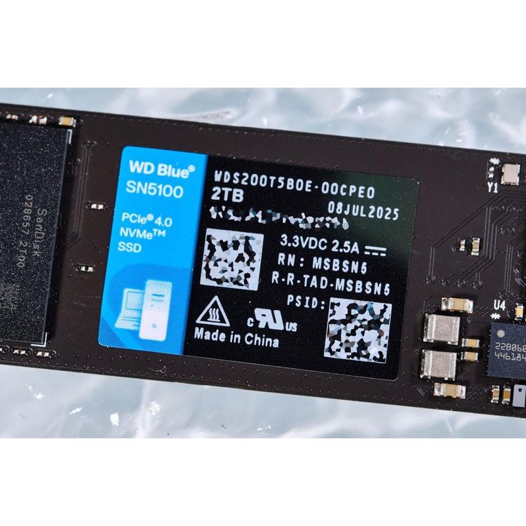 WD Blue SN5100 2TB NVMe SSD label view