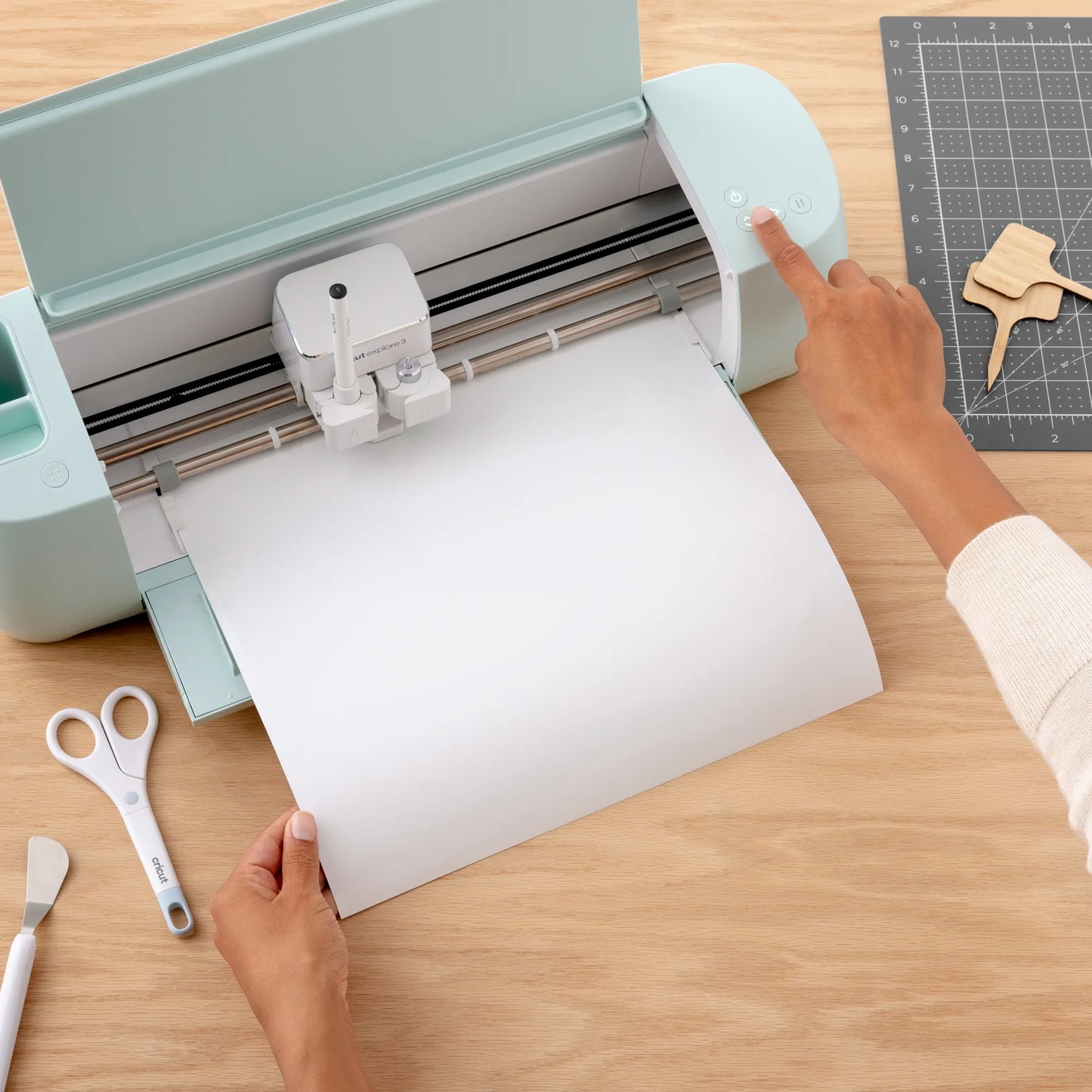 2009447 - Cricut Permanent Smart Vinyl Write Transparent 1 roll 33x90cm