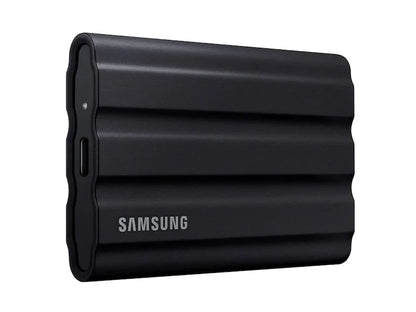 Samsung MU-PE4T0S T7  Shield Portable SSD 4 TB; Transfer speed up to 1050 MB/s; USB 3.2 (Gen2; 10Gbps) backwards compatible; AES